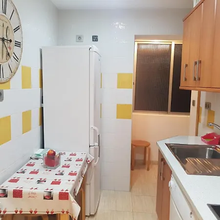 Apartment Dos Torres Varda - Espacioso Apartamento Con Parking Y Wifi Gratis