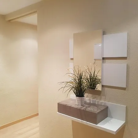 Dos Torres Varda - Espacioso Apartamento Con Parking Y Wifi Gratis Apartment