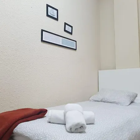 Dos Torres Varda - Espacioso Apartamento Con Parking Y Wifi Gratis Apartment *